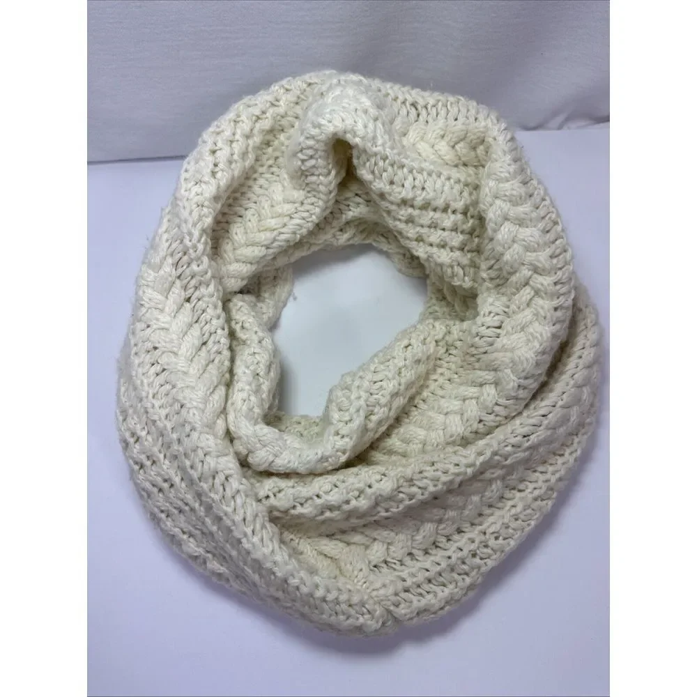 GAP Scarf Chunky‎ Wool Blend Cable Fisherman Style Cowl Cream Classic Thick Knit
